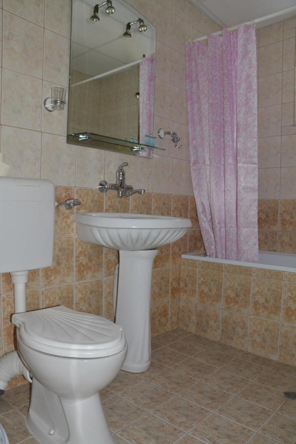 Hotel Wesso Kavarna Quarto foto